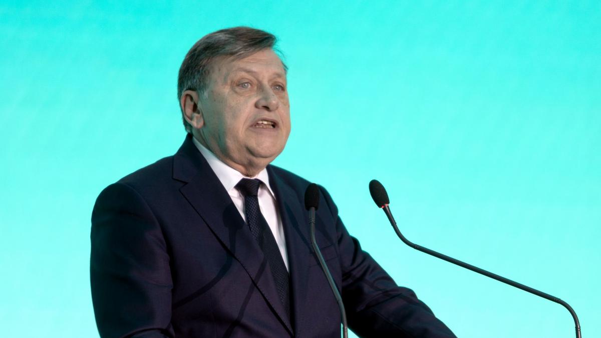 Crin Antonescu Europa este un spirit o civilizatie nu o lozinca o caricatura Europa este sub atac din interior si din