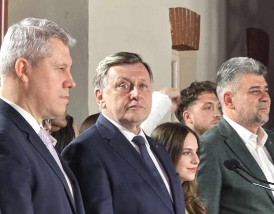 Crin Antonescu dupa exit poll Asteptam numararea voturilor