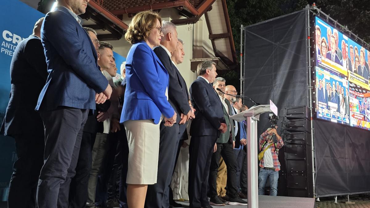 Cronica unei seri prezidentiale cu tensiuni si pisici Tap tap la AUR tensiuni la PNL si retragerea liderilor PSD
