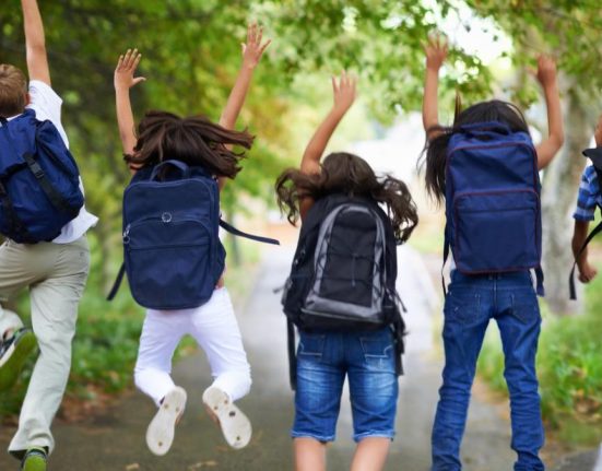 Elevii intra in minivacanta de 1 Mai Patru zile libere