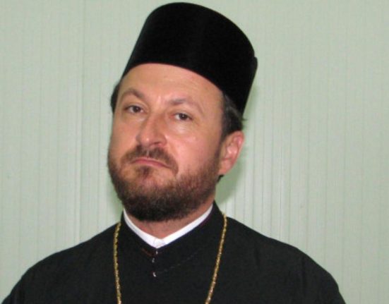 Fostul episcop al Husilor condamnat pentru viol ridicat de politie