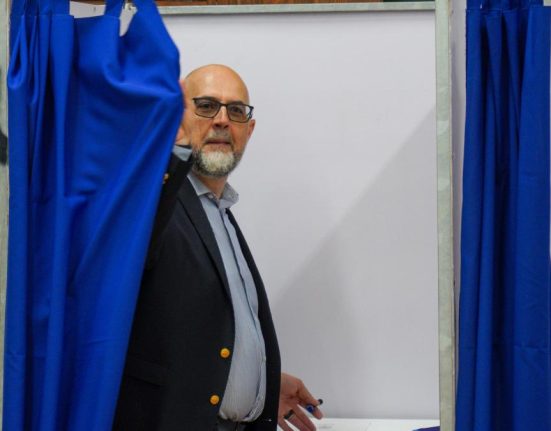 Kelemen Hunor Nicusor Dan poate castiga dar va fi strans