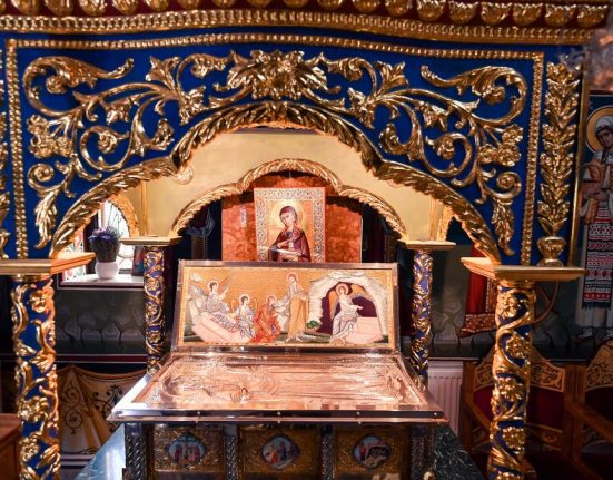 Moastele Sfintei Imparatese Elena de azi in Romania