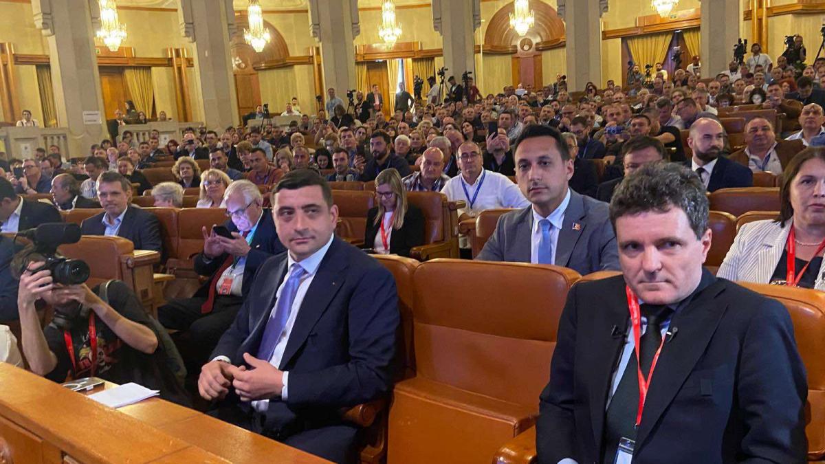Prima confruntare publica intre Nicusor Dan si George Simion la Congresul BNS