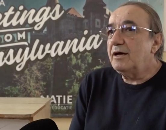 Profesorul Mircea Nistor si echipa sa au castigat cinci medalii de aur la concursuri de robotica