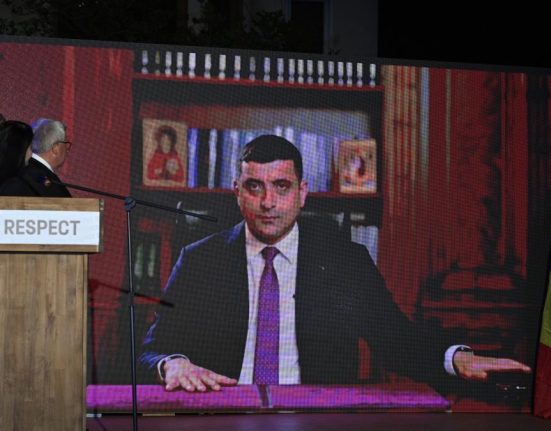 Simion a explicat pentru Financial Times cum il va numi premier pe prorusul Georgescu Pot schimba membrii CCR serviciilor