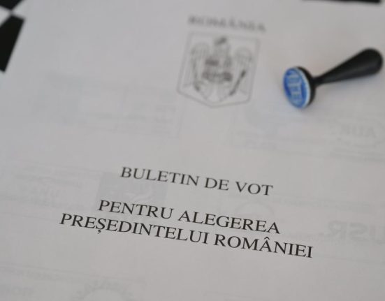 Sociolog Nicusor Dan e pe locul intai dar Simion va castiga diaspora