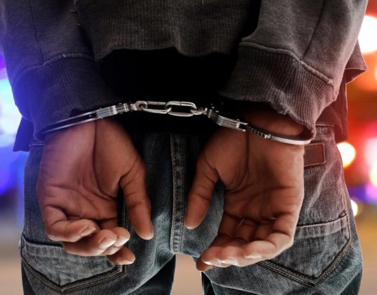 Un profesor retinut in Timisoara pentru racolarea unui minor