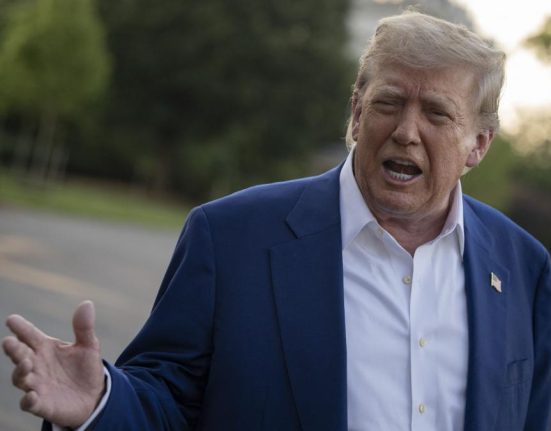 Declaratia vulgara a lui Trump a creat dificultati televiziunilor
