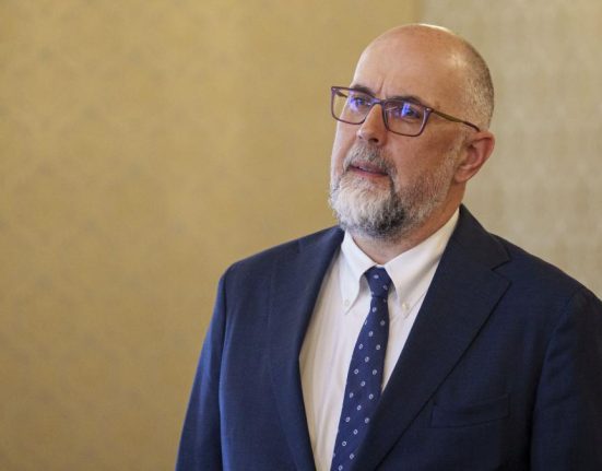 Discutia despre terapia de cuplu la negocierile Guvernului