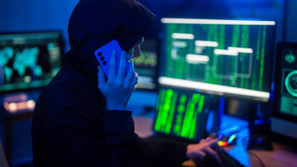 Fraudele online cresc alarmant doar 4 isi recupereaza banii