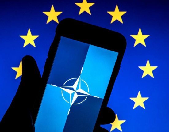 Majoritatea romnilor au ncredere n UE i NATO