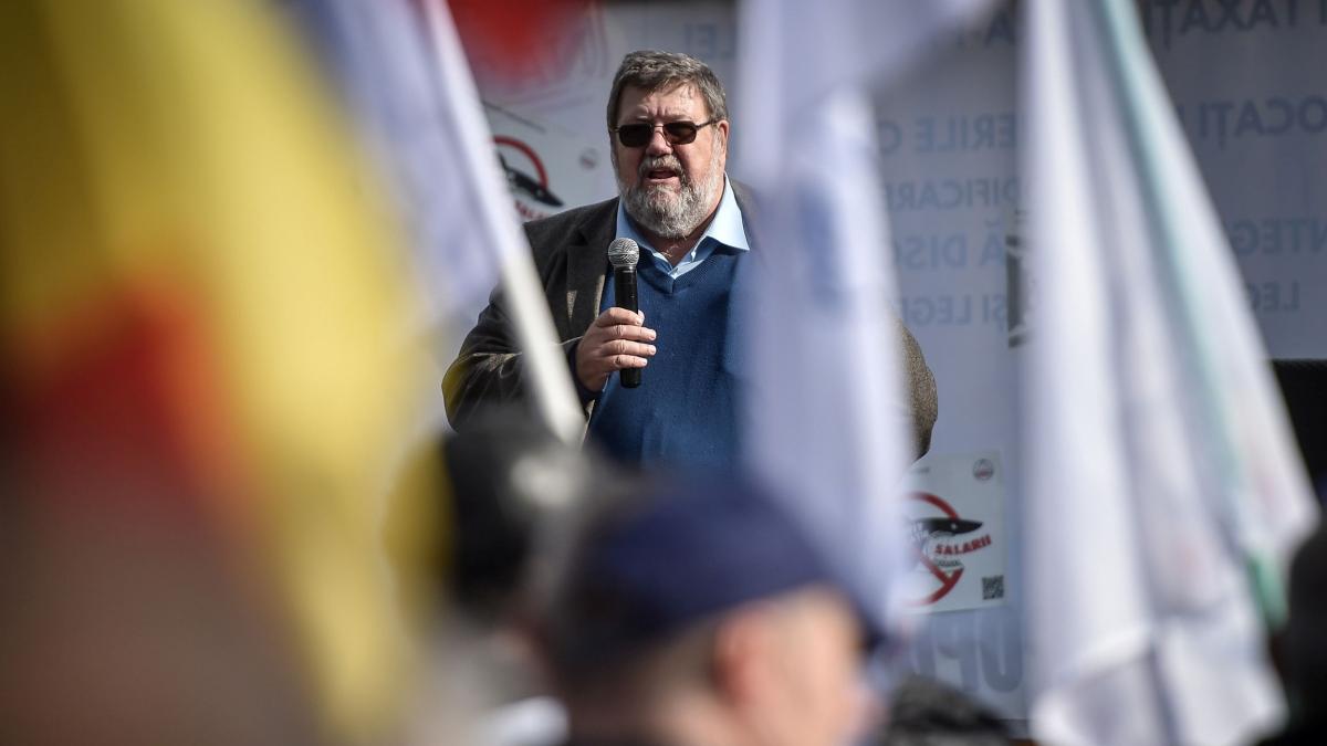 Reforma nu este legata de cei care au generat deficitul