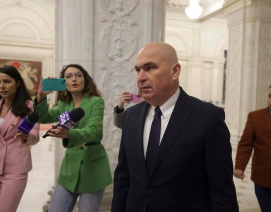 Surse Blocaj total la negocierile pentru Guvern Bolojan refuza prim ministratura