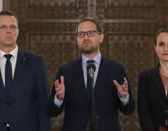 Surse Surpriza lui Bolojan Oana Toiu la Externe Cine va fi ministrul Apararii