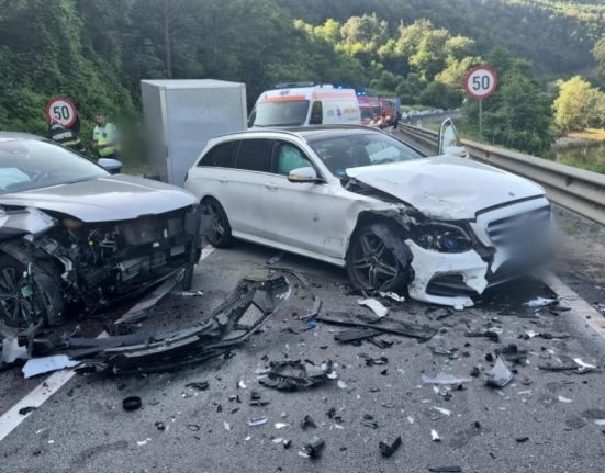 Trafic blocat pe DN 7 dupa un accident auto