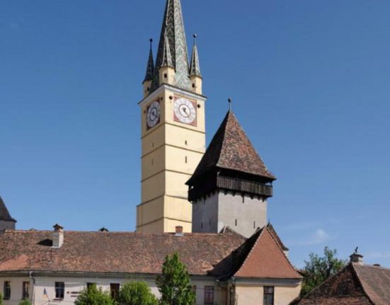 descoperire senzationala la mediash in spatele unei usi secrete