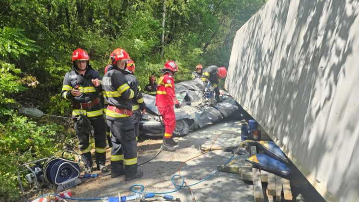 Accident grav in Mehedinti Mort dupa caderea unui container