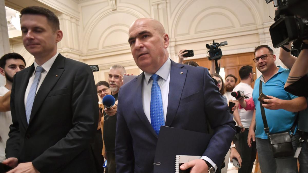 Bolojan anunta masuri fiscale fara drepturi daca ai datorii
