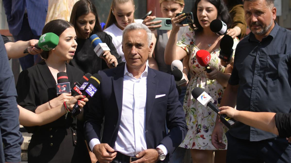 Calin Georgescu trimis in judecata pentru propaganda legionara
