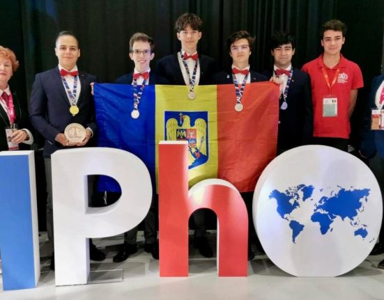 Elevii romani au castigat medalii la Olimpiada de Fizica