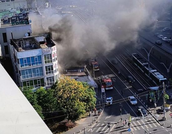 Incendiu la un magazin din Sector 6 Bucuresti