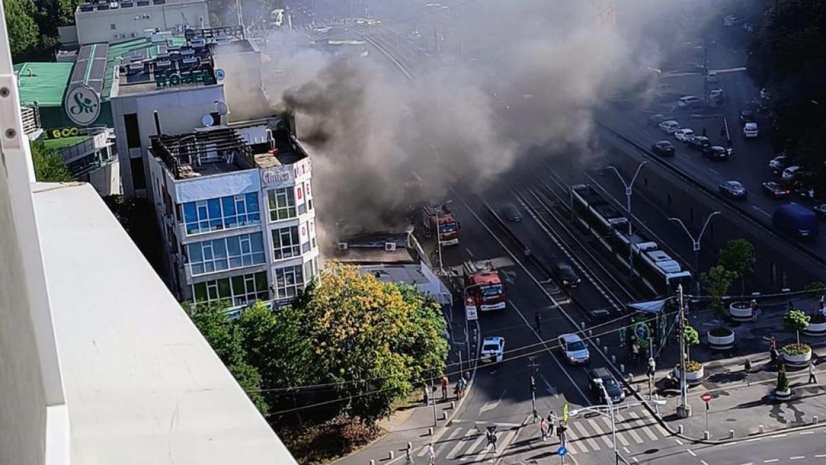 Incendiu la un magazin din Sector 6 Bucuresti