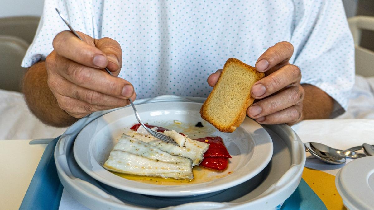 Ministrul Sanatatii invita managerii de spitale la pranz