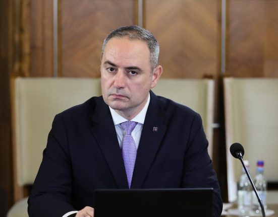 Nazare explica masurile de austeritate Pierderea calificativului de investitii ne ar fi limitat libertatea economica