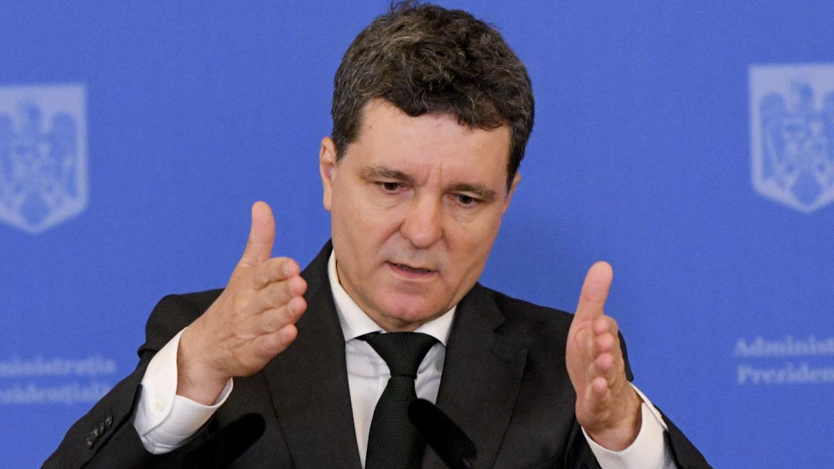 Nicusor Dan Judecatorii primesc pensii mai mari decat salarii