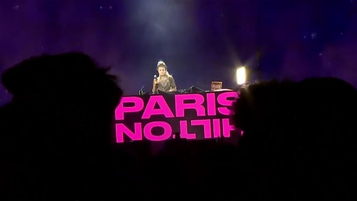 Paris Hilton si Bebe Rexha la Festivalul IntenCity din Craiova