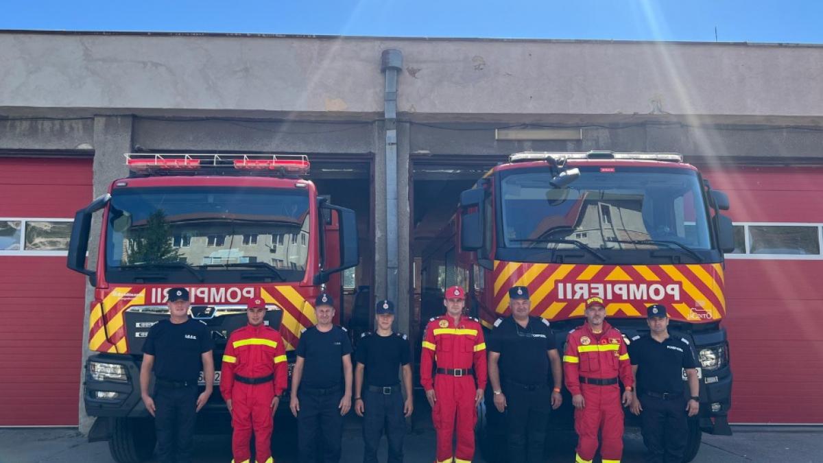 Peste 400 de pompieri au fost detasati pe litoral