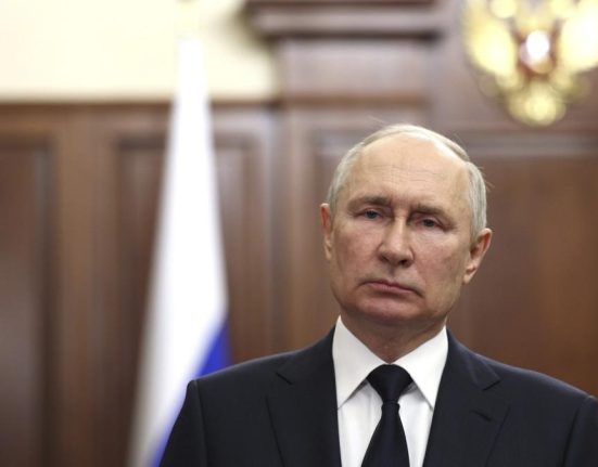 Putin nu invadeaza doar Ucraina 3 fosti ambasadori ai SUA in Romania despre atacurile hibride ale Rusiei