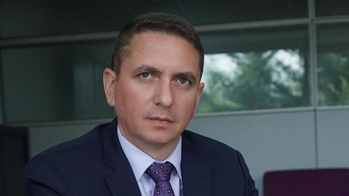 Seful institutiei acuzate ca ofera spor de femeie barbatilor renunta la 20 din salariu