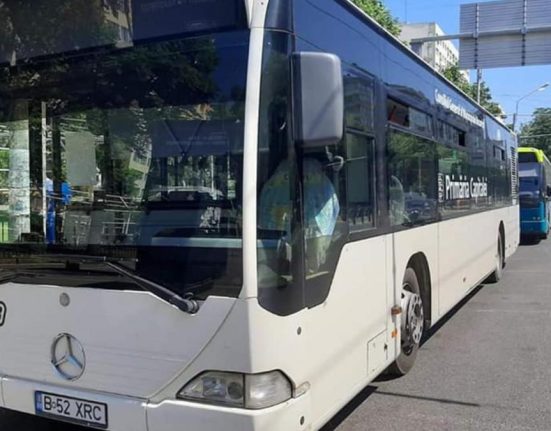 Trei autobuze din Bucuresti au trasee modificate weekendul acesta