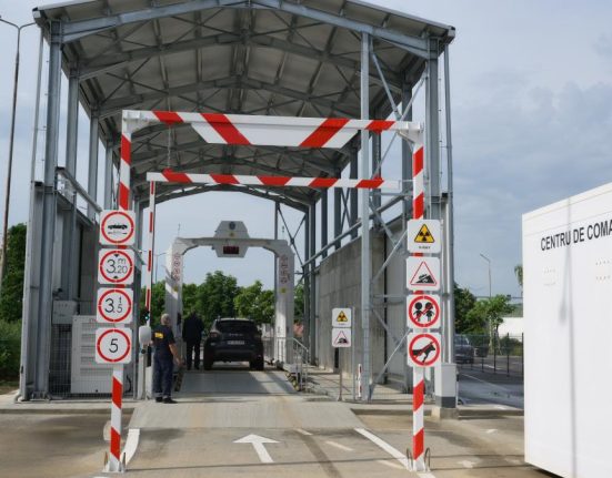 Vama Albita a fost dotata cu scanere X pentru camioane