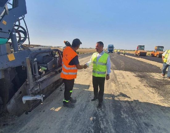 Asfaltarea ultimului tronson al Lotului 3 Nord A0 a inceput