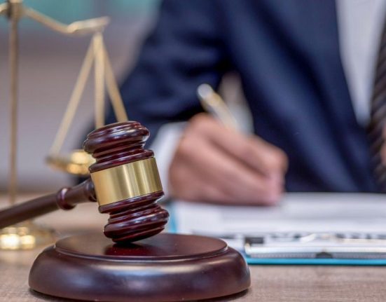 Coalitia a modificat proiectul pensiilor magistratilor