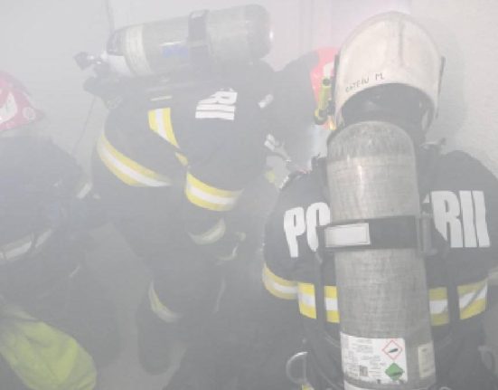 Incendiu la o pensiune din Sovata sapte evacuati