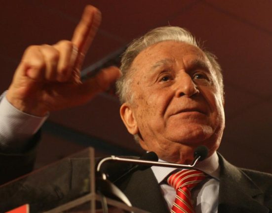 Istoricii despre Ion Iliescu Hulit si adulat episoade emblematice