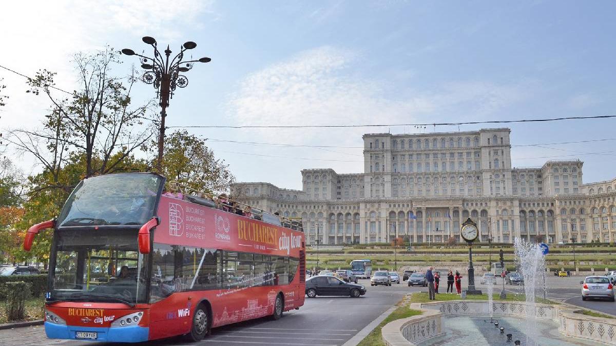Linia turistica Bucharest City Tour revine la 30 de minute