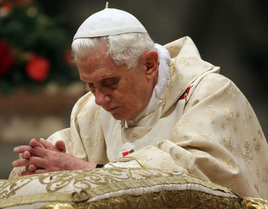 O scrisoare a Papei Benedict al XVI lea dezvaluie motivele retragerii sale