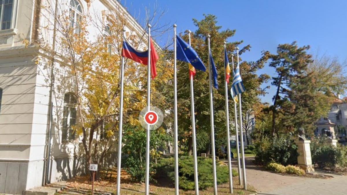 Oana Toiu cere Primariei Tulcea sa coboare steagul Rusiei