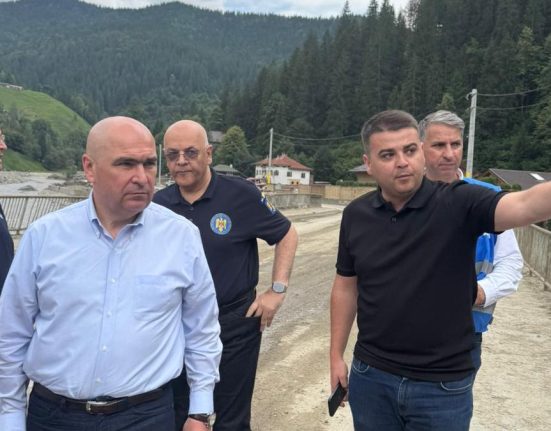Premierul Ilie Bolojan a vizitat Brosteni neanuntat