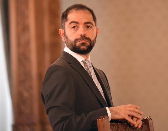 Radu Burnete Salarizarea publica din Romania e confuza