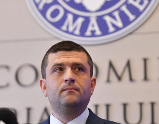 Radu Miruta informeaza ca Ministerul Economiei nu are bani pentru salarii