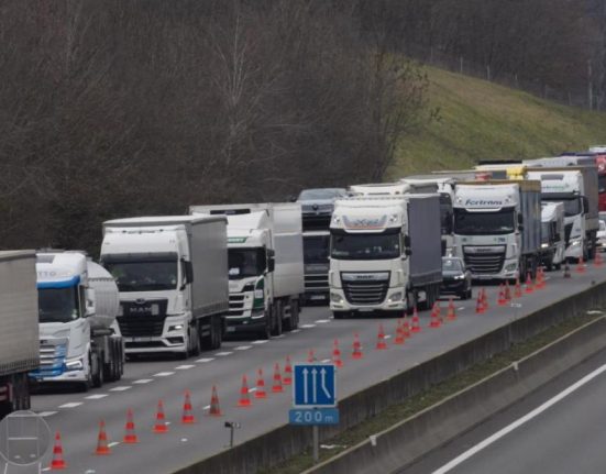 Restrictii pe sosele din cauza caniculei extreme