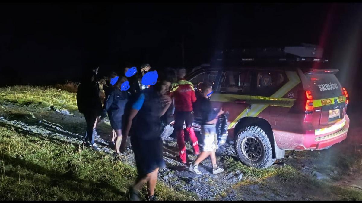 Salvamontistii au cautat toata noaptea copii rataciti