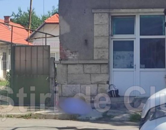 Scene socante in Cluj Napoca cadavru de femeie zacand pe strada
