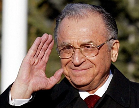Starea de sanatate a lui Ion Iliescu ramane grava
